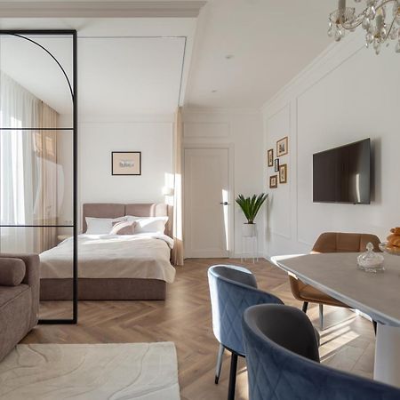 "M&D Apartmentslviv" Ultra Lux Rynok Square, 6Person Exterior foto