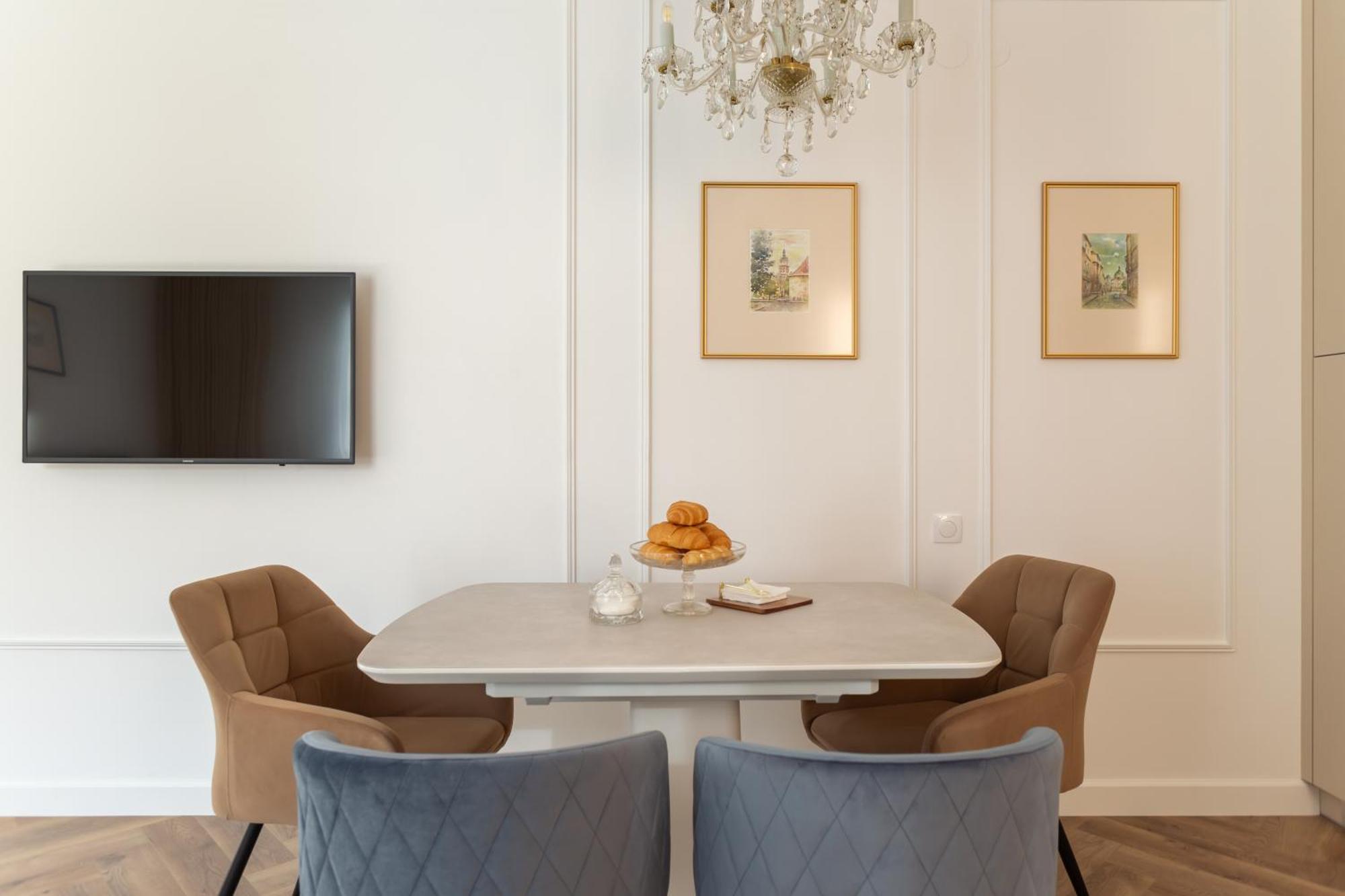 "M&D Apartmentslviv" Ultra Lux Rynok Square, 6Person Exterior foto